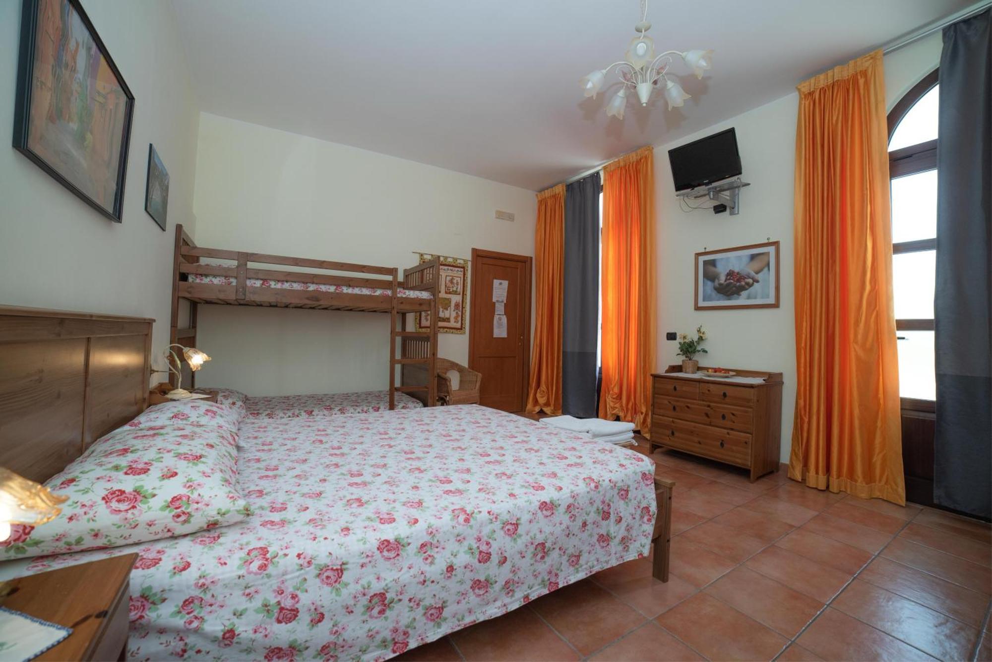 Agriturismo Fiori D'Arancio Palagiano Exterior foto